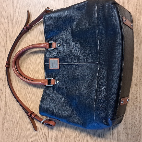  Dooney & Bourke Chelsea Shopper - Picture 5 of 16
